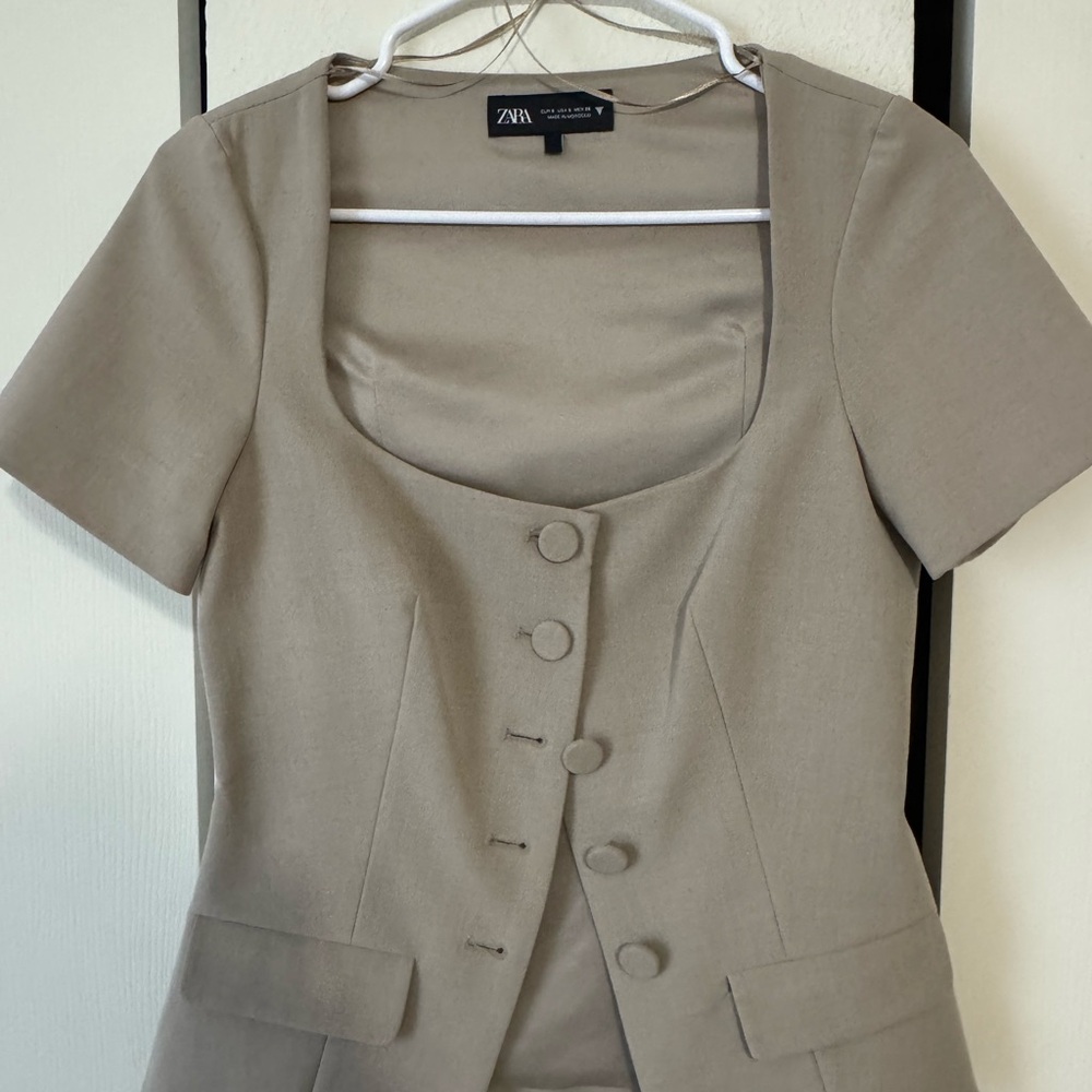 Zara Women's Tan Short Sleeve Blazer